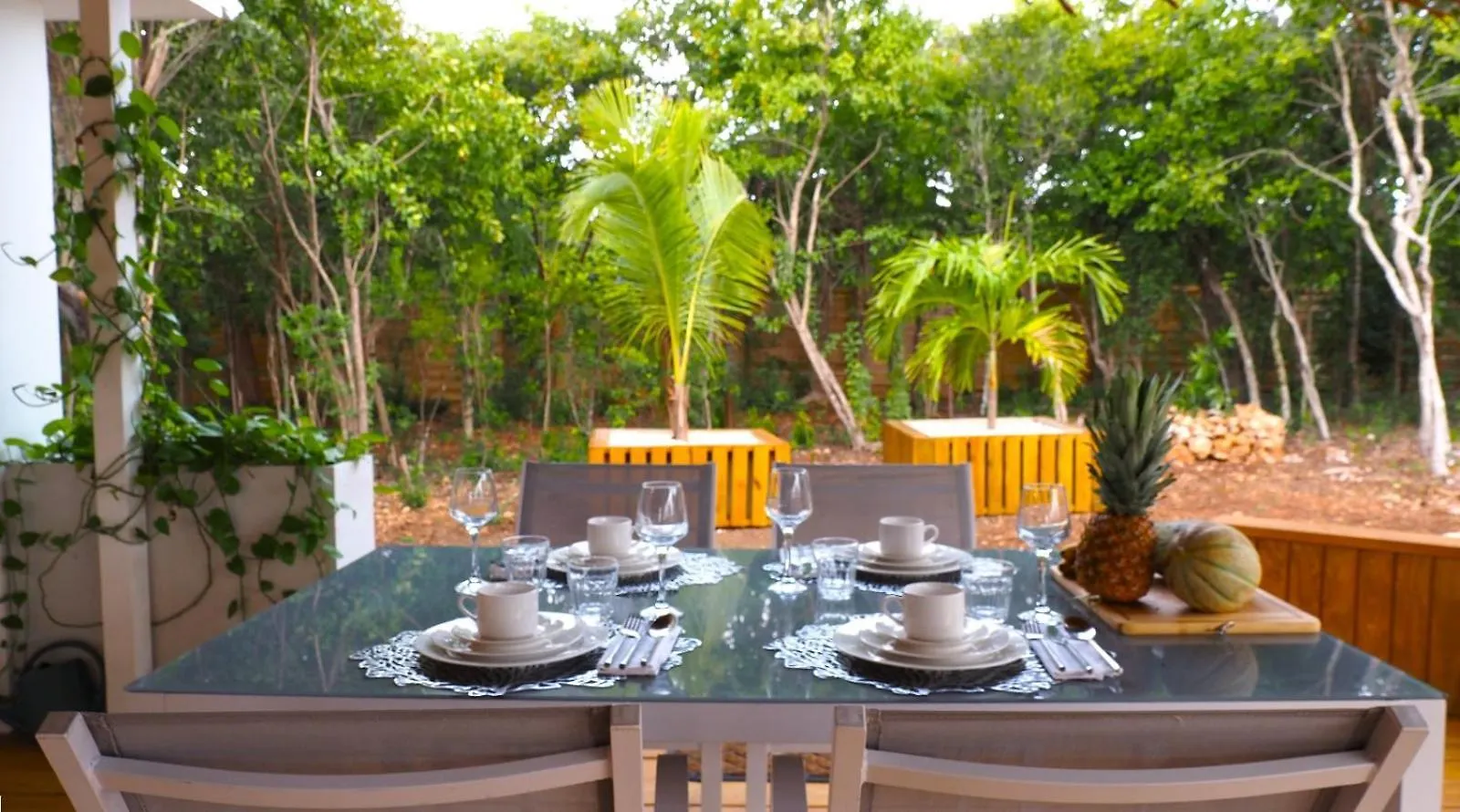 Coco Lodge Les Terres Basses 0*,